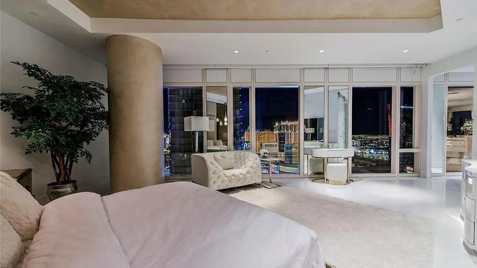 Exquisite High-Rise Condo With Panoramic View Las Vegas 0*,