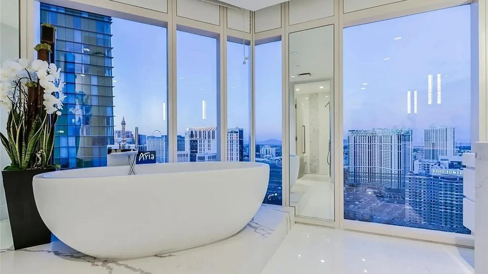 Exquisite High-Rise Condo With Panoramic View Las Vegas Apartamento