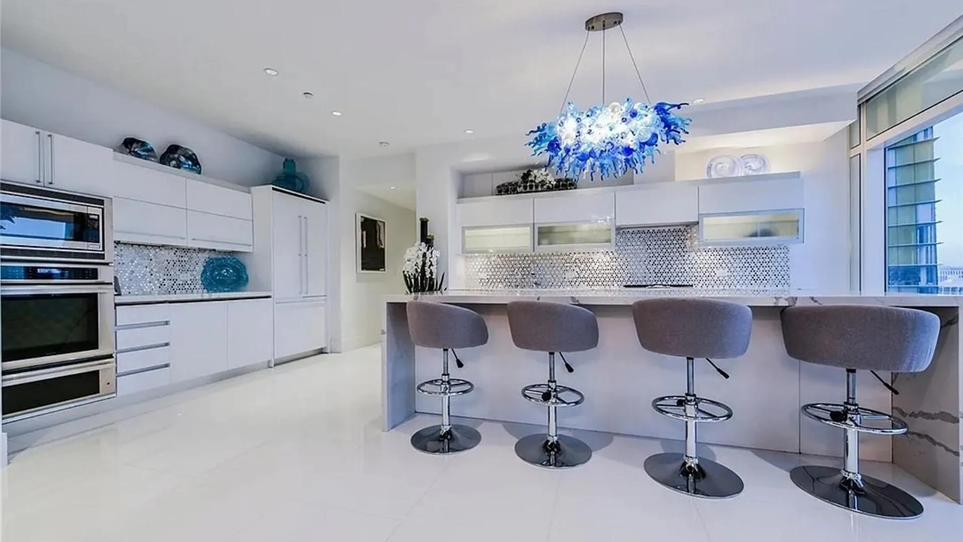 Exquisite High-Rise Condo With Panoramic View Las Vegas